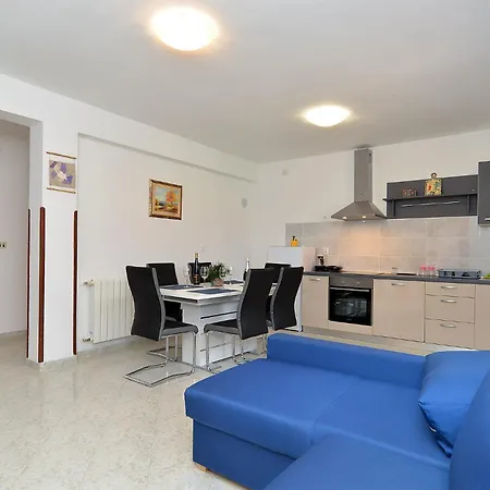 Apartment Valter 1938 Vodnjan